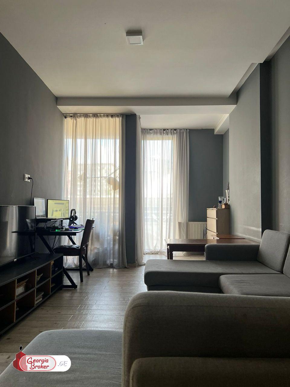 იყიდება ახალი გარემონტებული 4 ოთახიანი ბინა